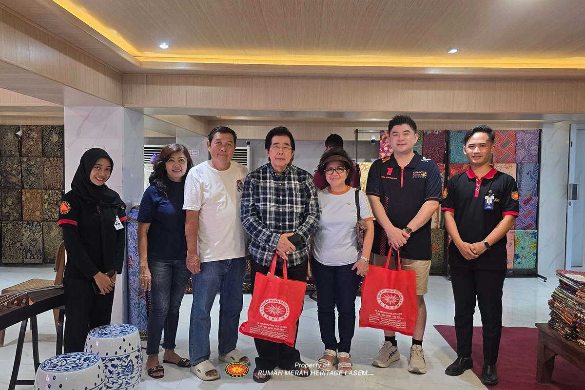 Subiyanto Putro dan Rombongan Kunjungi Rumah Merah Heritage dan Oemah Batik Lasem
